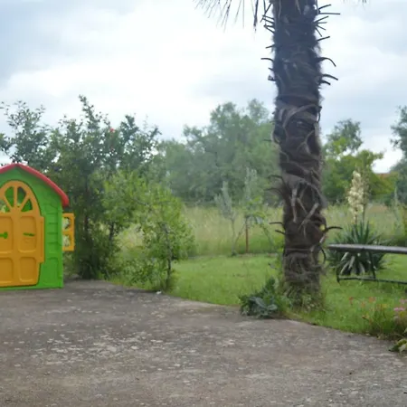Kod Skilje Apartment Kaprije